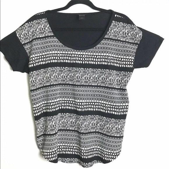 Ann Taylor Tops - ☘️ Ann Taylor Short Sleeve Top Medium